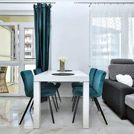 Elegant Marble - Balcony & Coffee In A Quiet Area *
