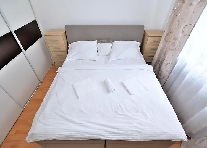 דירה Emerald Marble Serenity